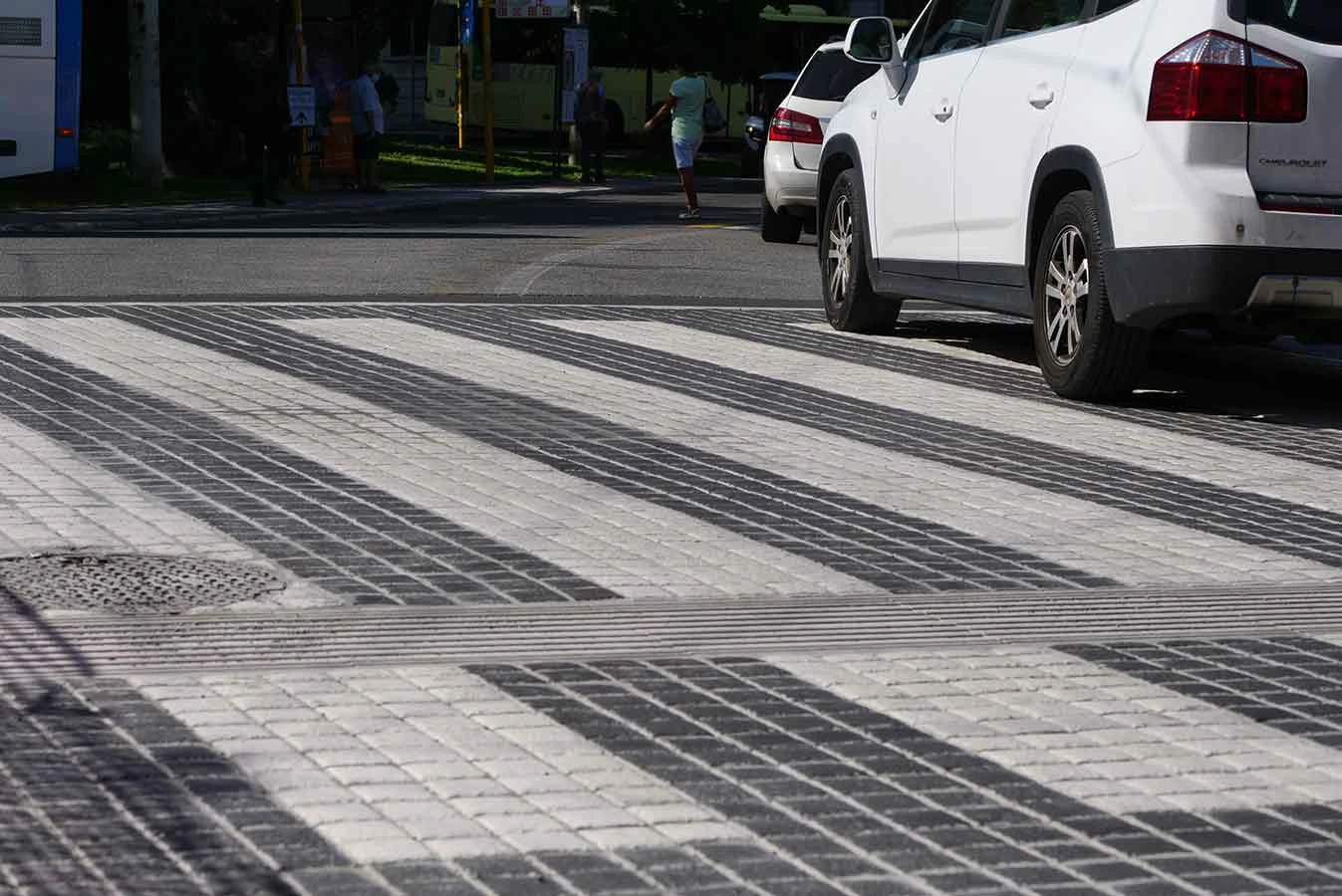 ceramiczne progi zwalniające.webp